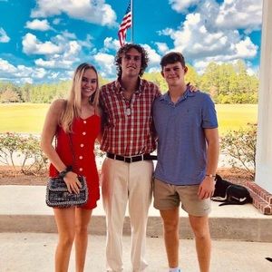 Meet your Posher, Adriane